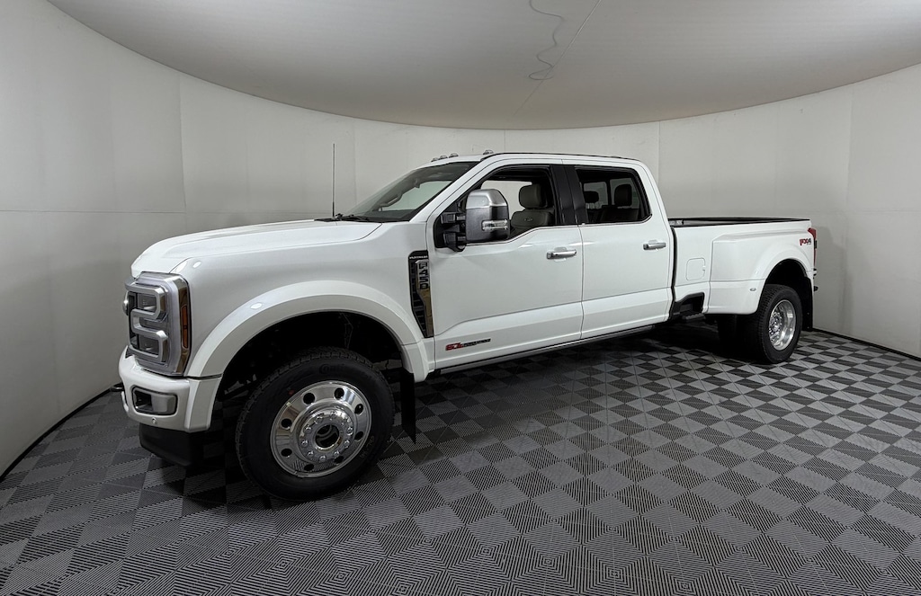 New 2026 Ford Super Duty F-450 Platinum Truck Crew Cab