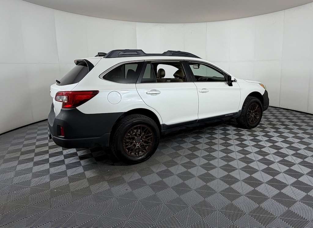 Used 2017 Subaru Outback 2.5i Premium SUV