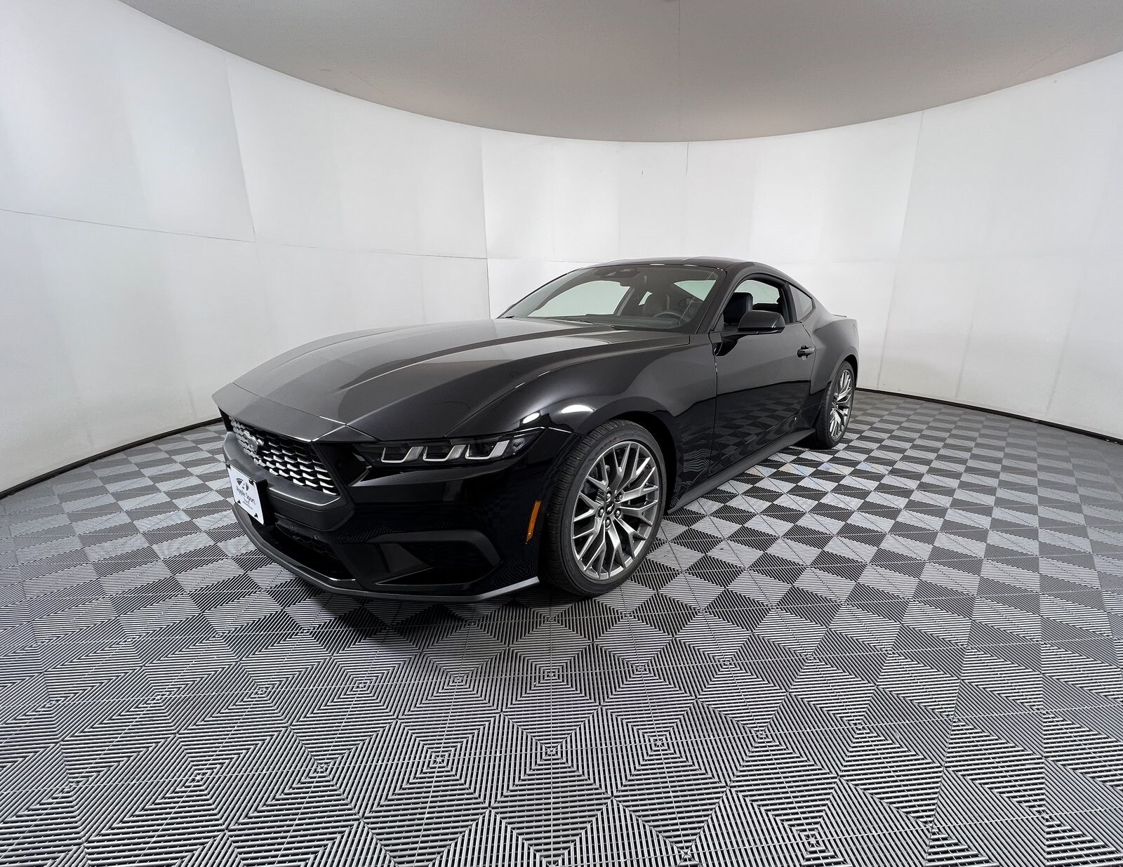 2025 Ford Mustang EcoBoost Premium photo 2