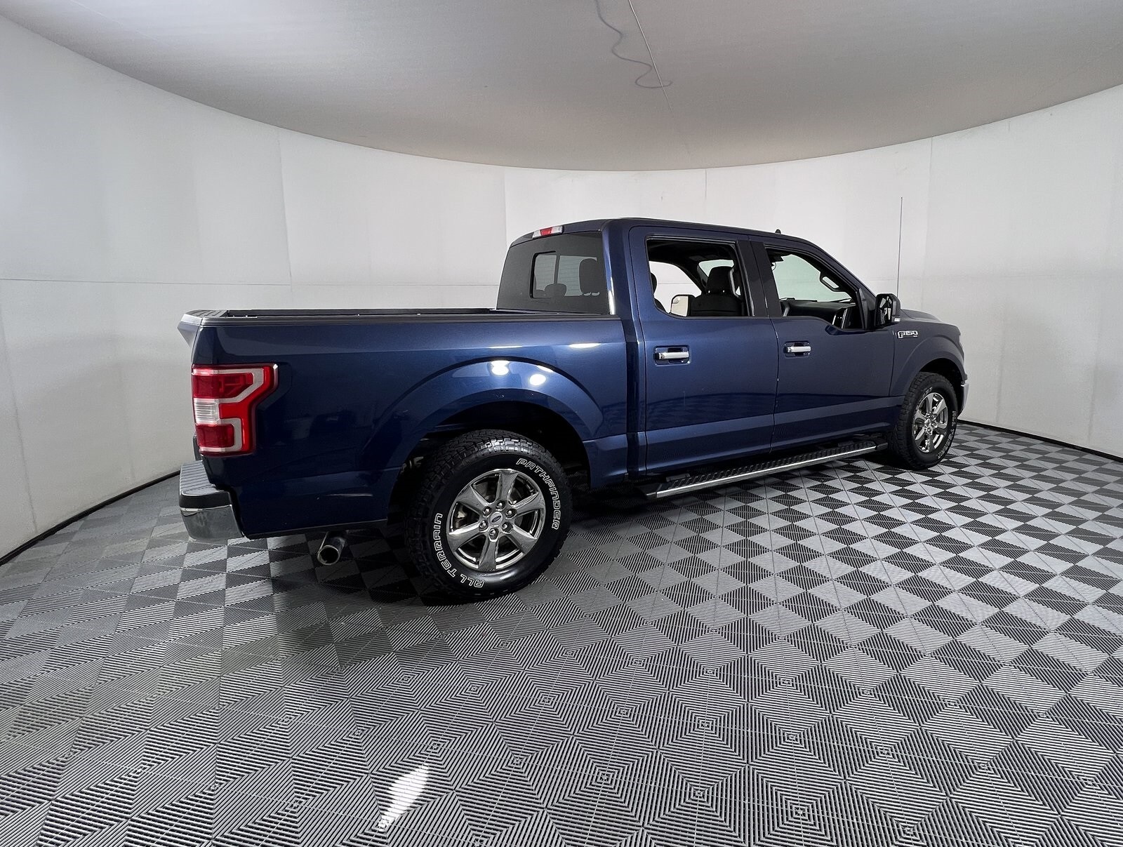 2020 Ford F-150 XLT photo 4
