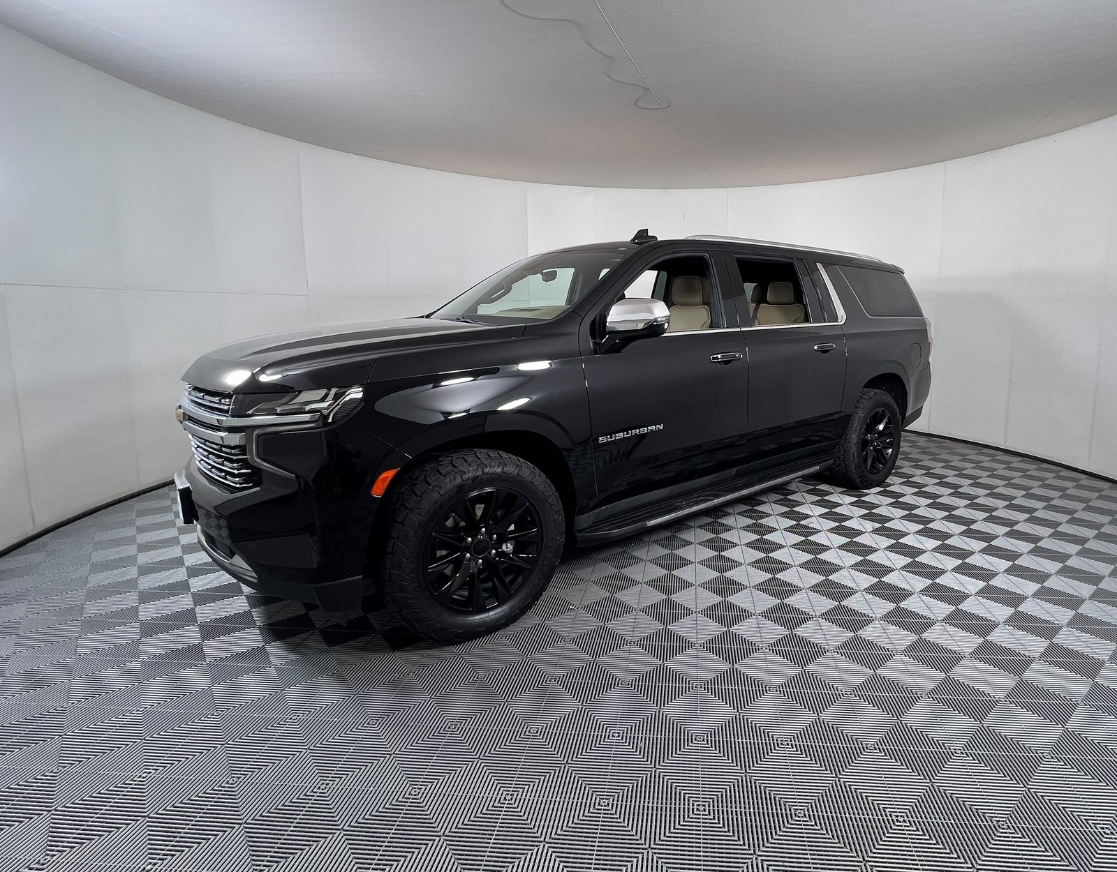 Used 2023 Chevrolet Suburban Premier with VIN 1GNSKFKL9PR321433 for sale in Marlin, TX