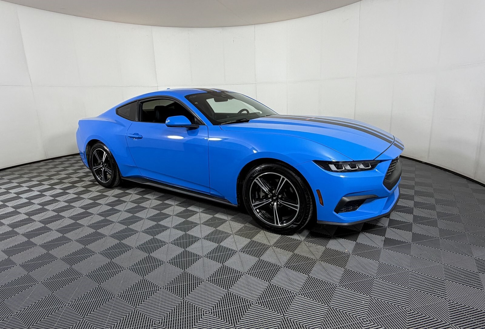 2024 Ford Mustang EcoBoost's photo