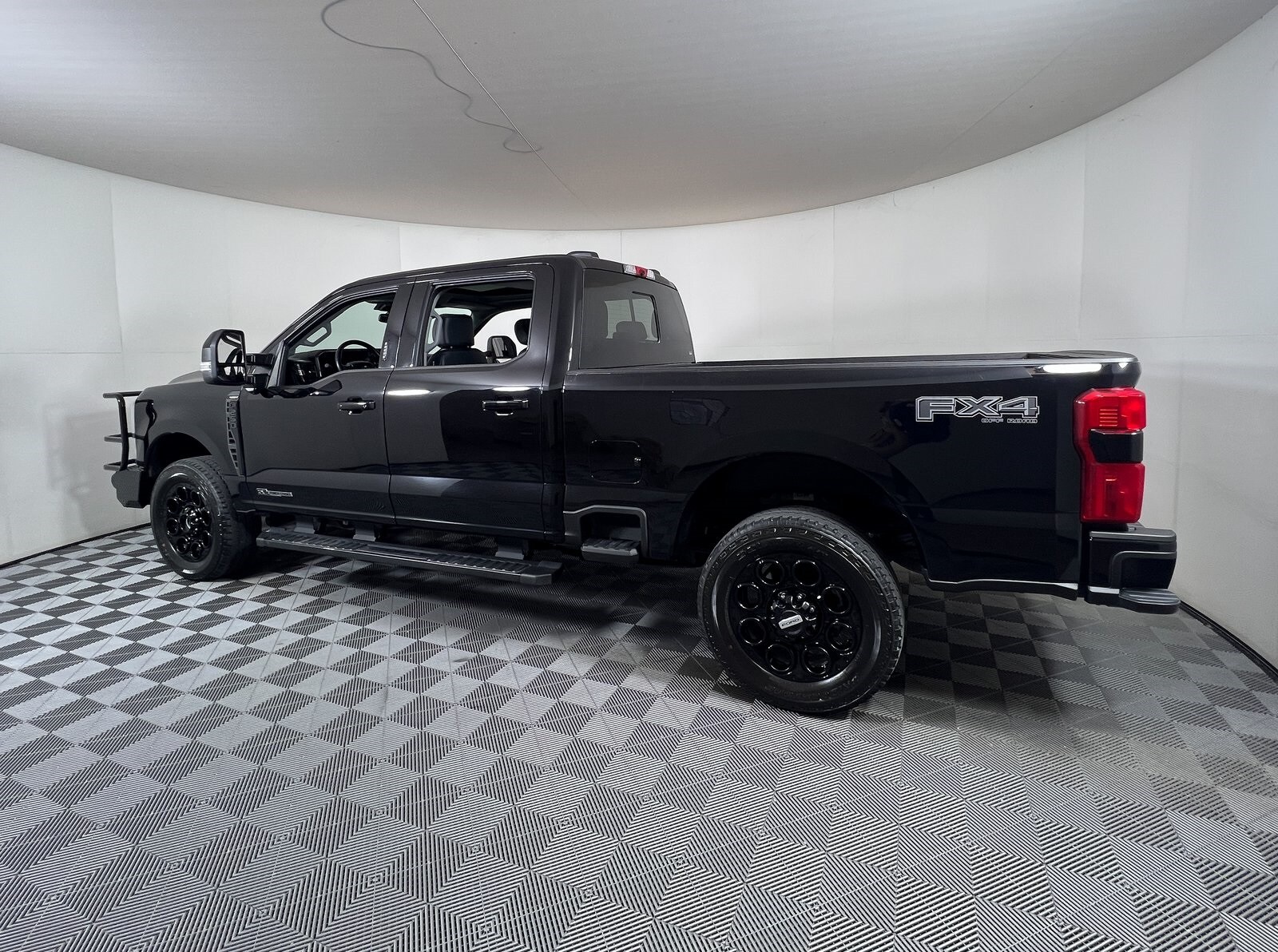 2024 Ford F-250 photo 3
