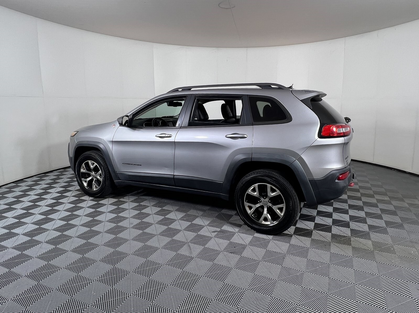 2014 Jeep Cherokee Trailhawk photo 3