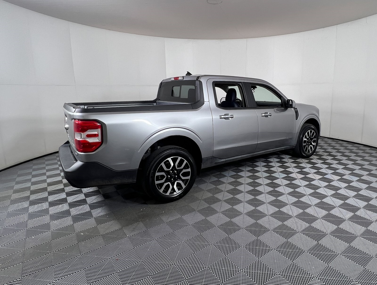2023 Ford Maverick Lariat photo 3