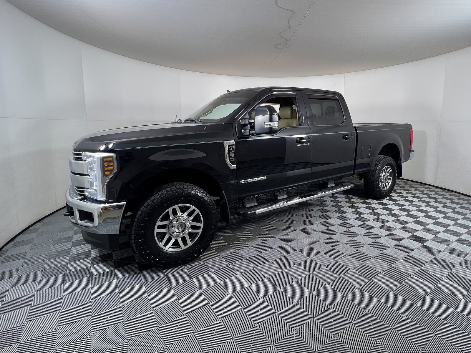 2019 Ford F-250 photo 2