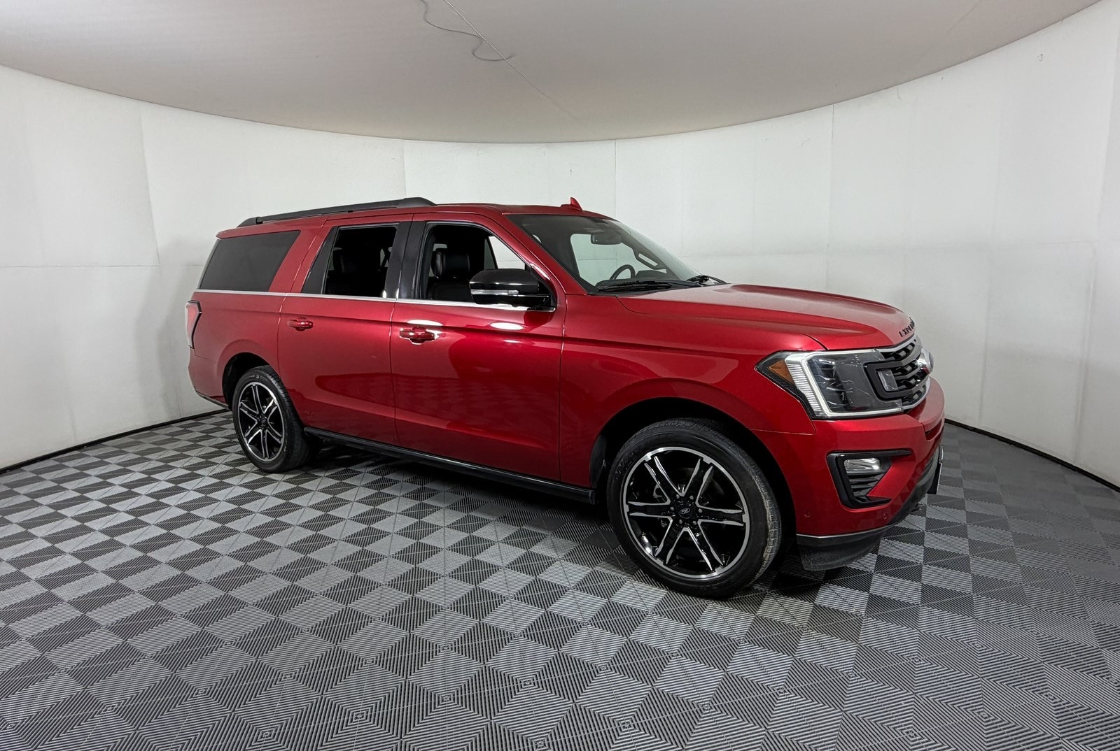 2020 Ford Expedition Limited's photo