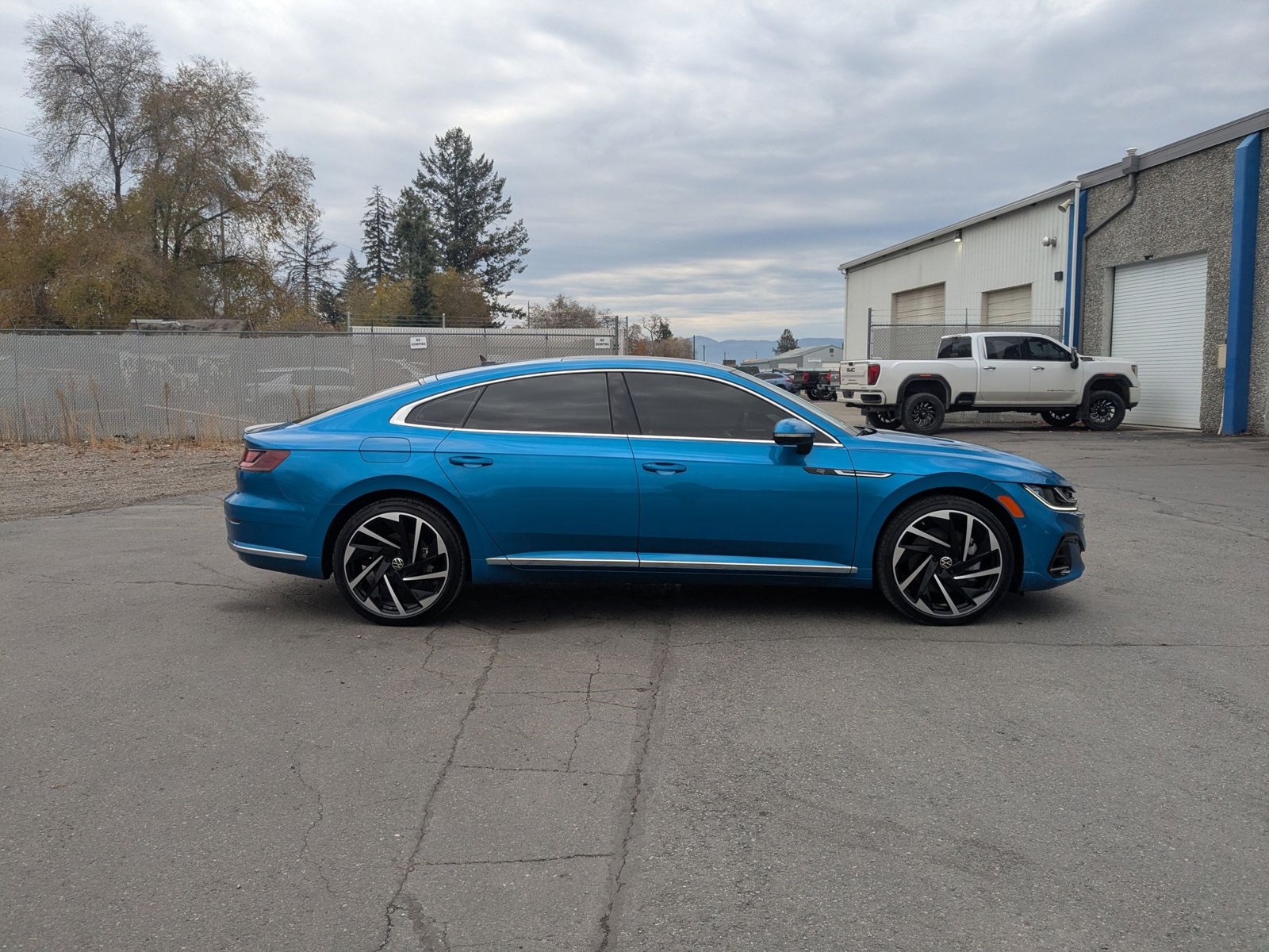 2023 Volkswagen Arteon SEL Premium R-Line photo 4