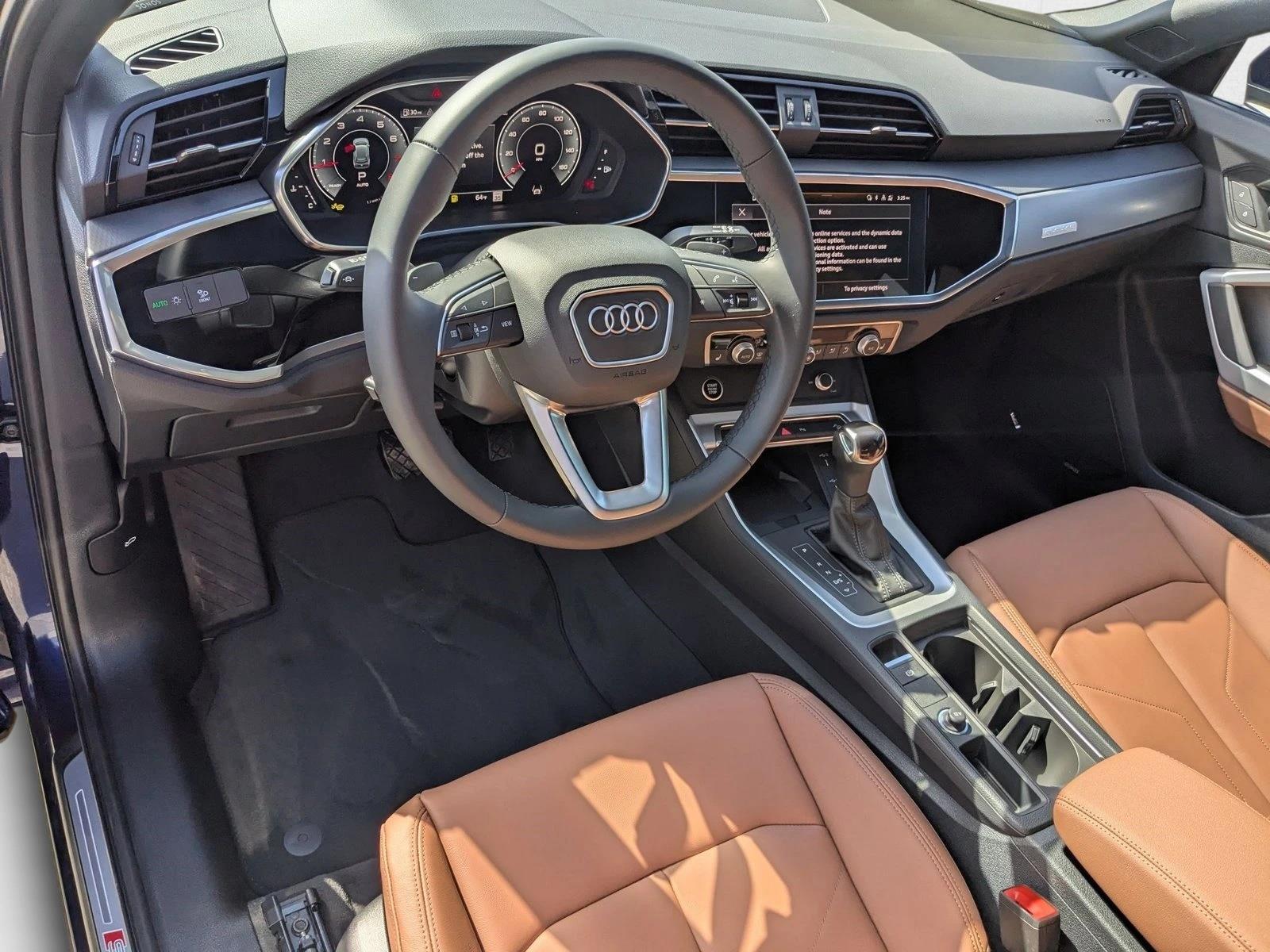 2025 Audi Q3 45 TFSI S line Premium Plus photo 3