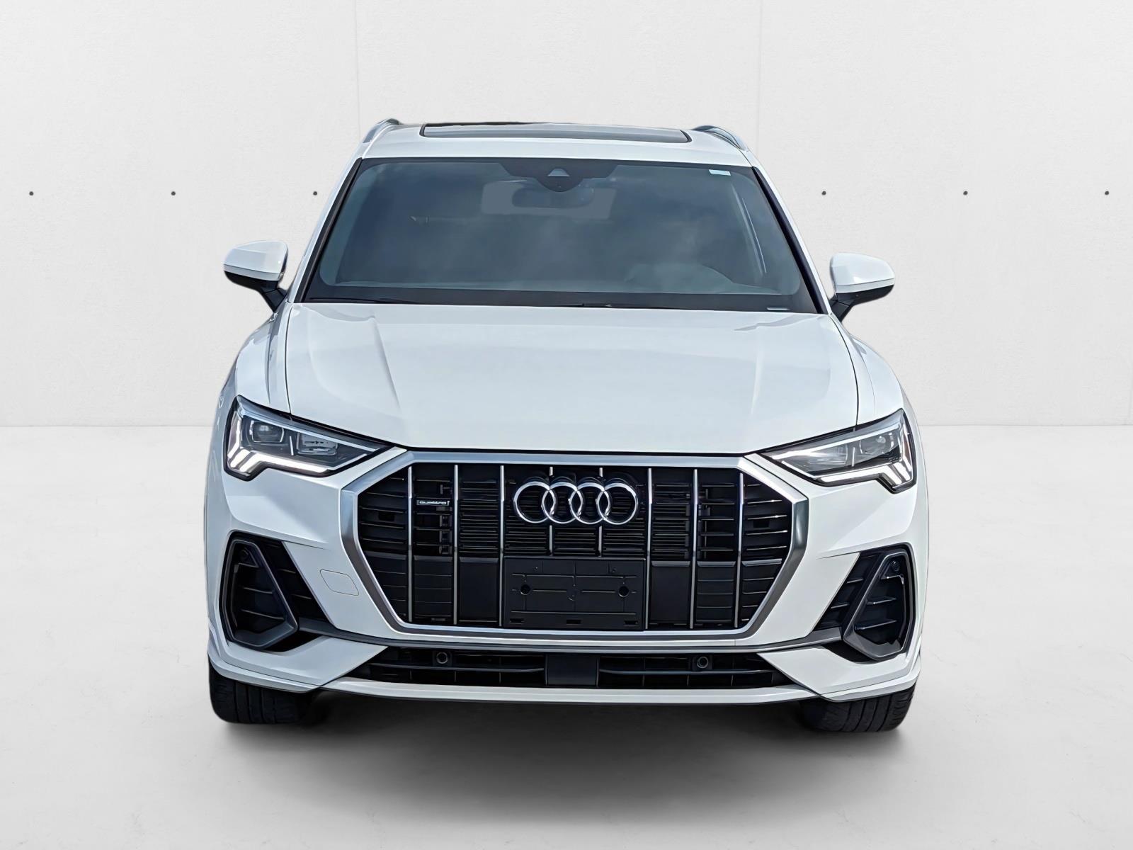 2023 Audi Q3 45 TFSI S line Premium photo 2