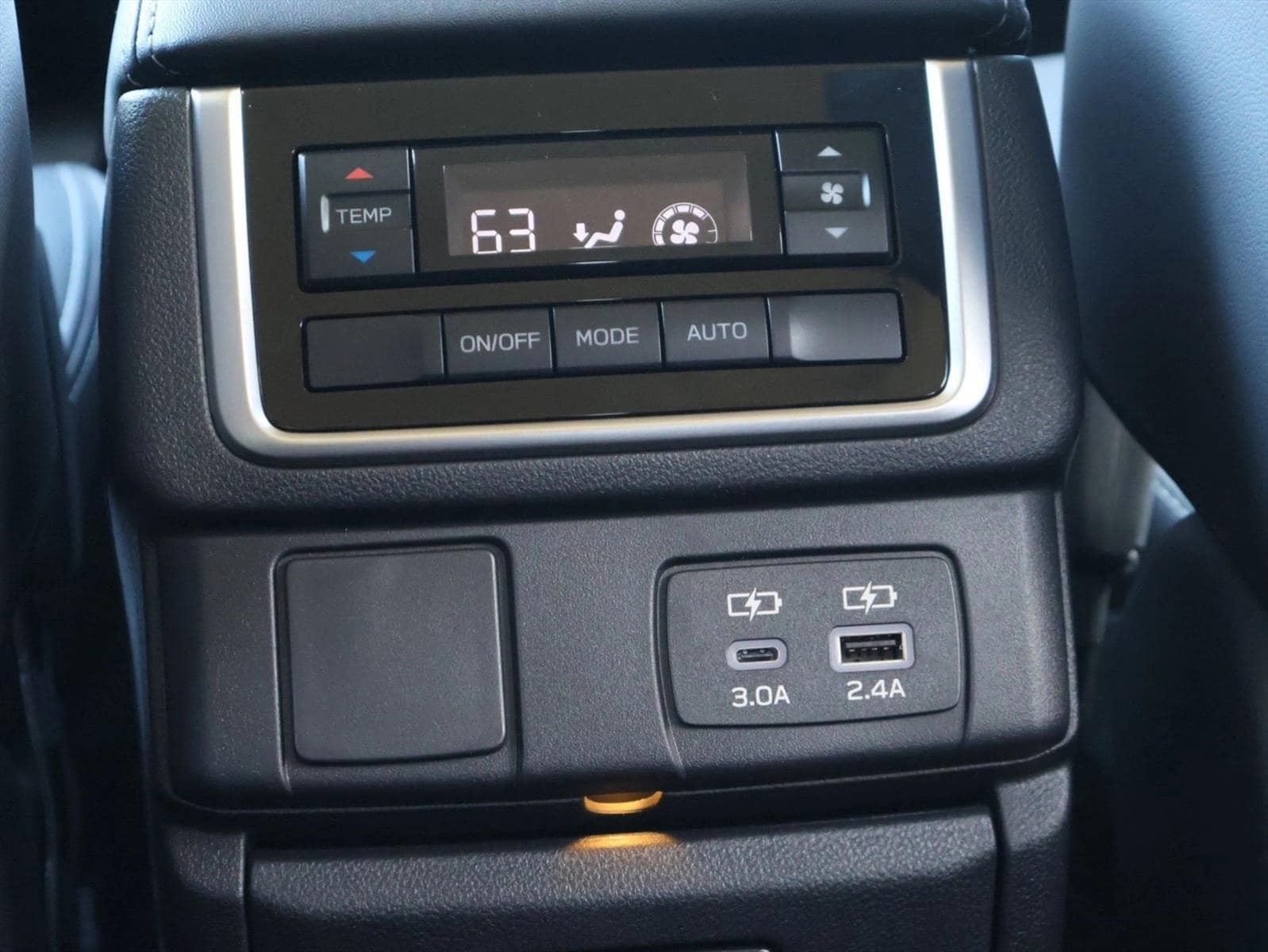 2026 Subaru Ascent Premium - Photo 23