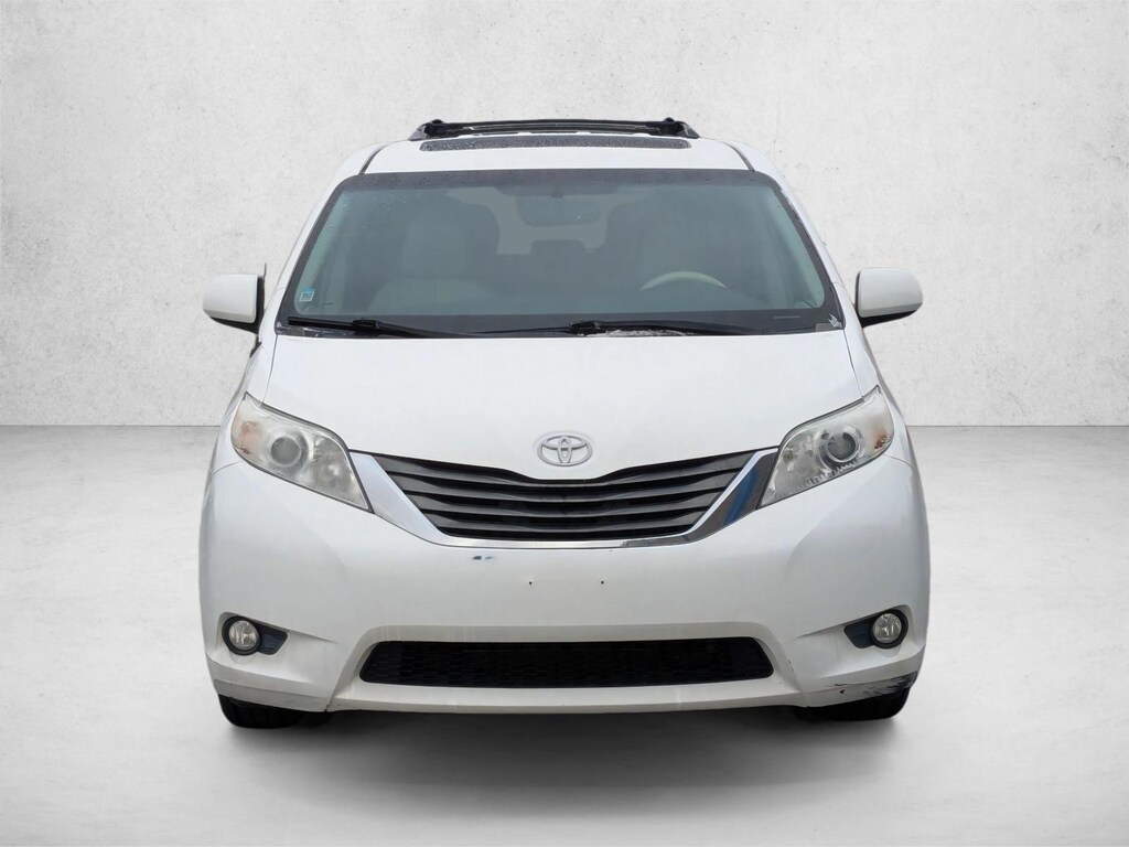 Used 2014 Toyota Sienna XLE Van