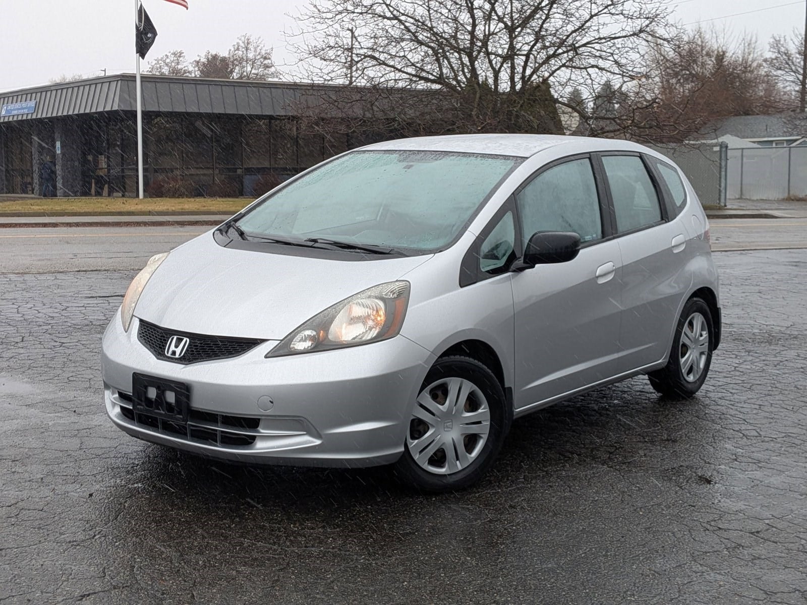 2011 Honda Fit Base's photo