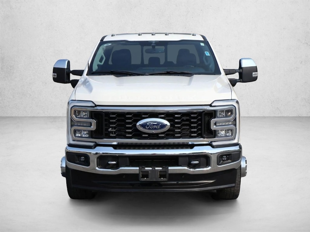 Used 2023 Ford F-350 LARIAT Truck Crew Cab