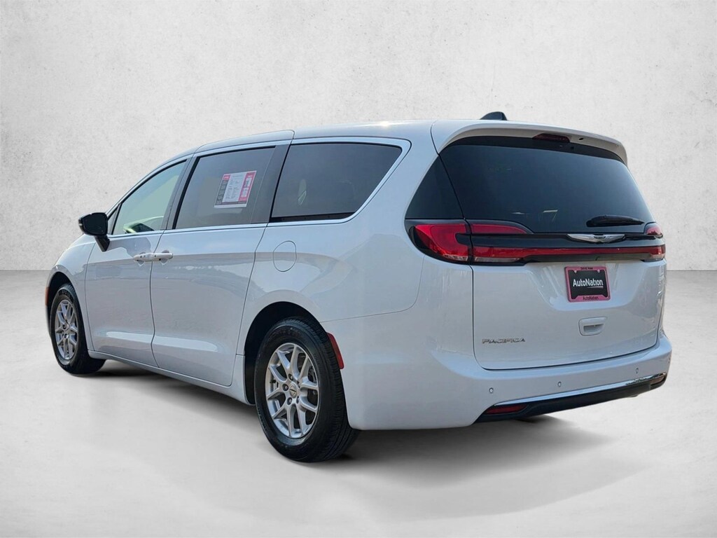 Used 2024 Chrysler Pacifica Touring L Van Passenger Van