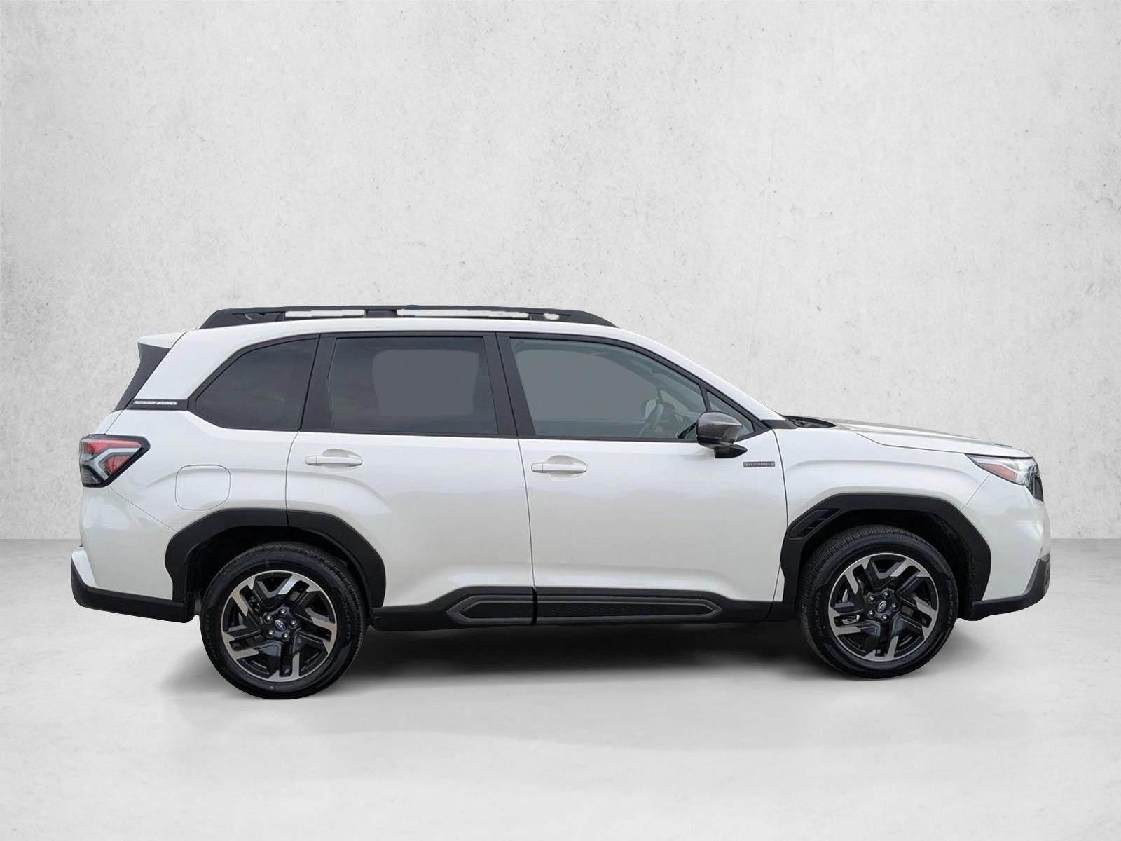 2025 Subaru Forester Limited photo 4