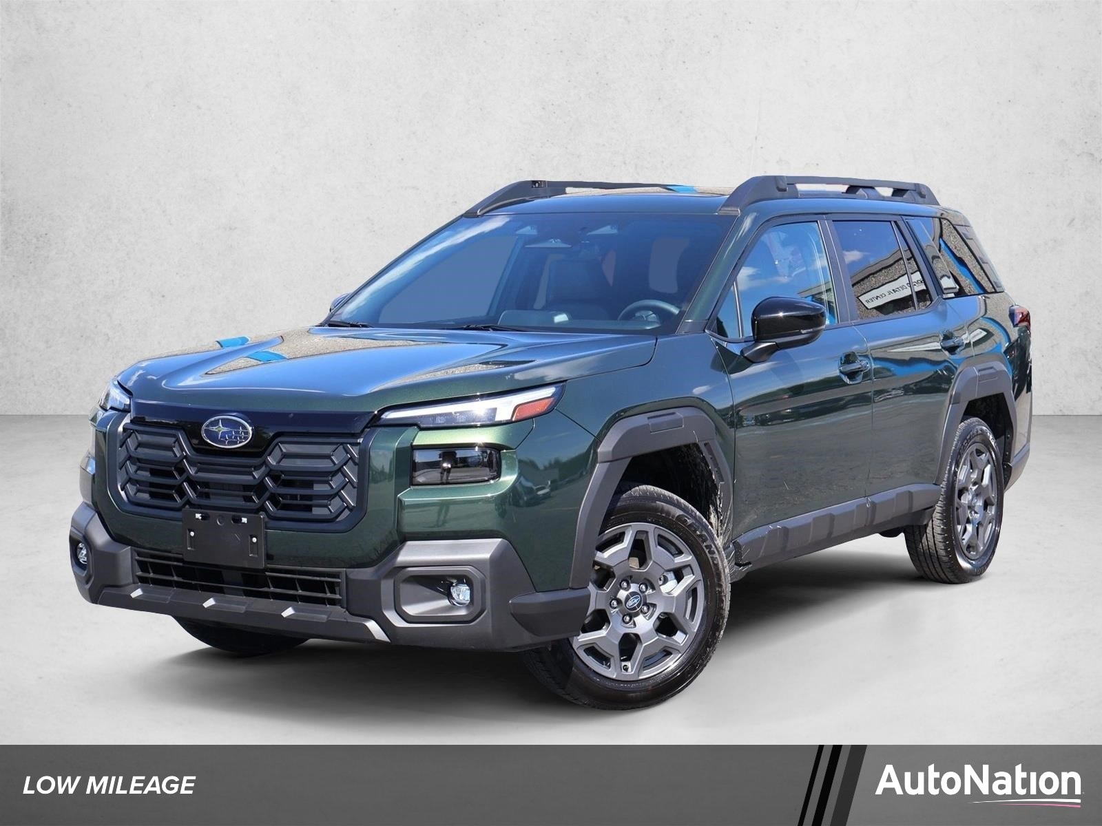 2026 Subaru Outback Premium's photo