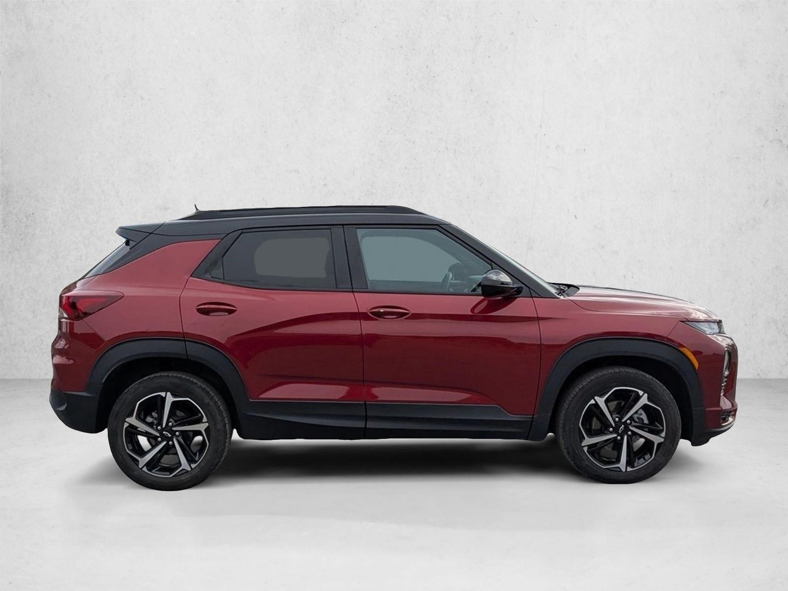2022 Chevrolet Trailblazer RS photo 2