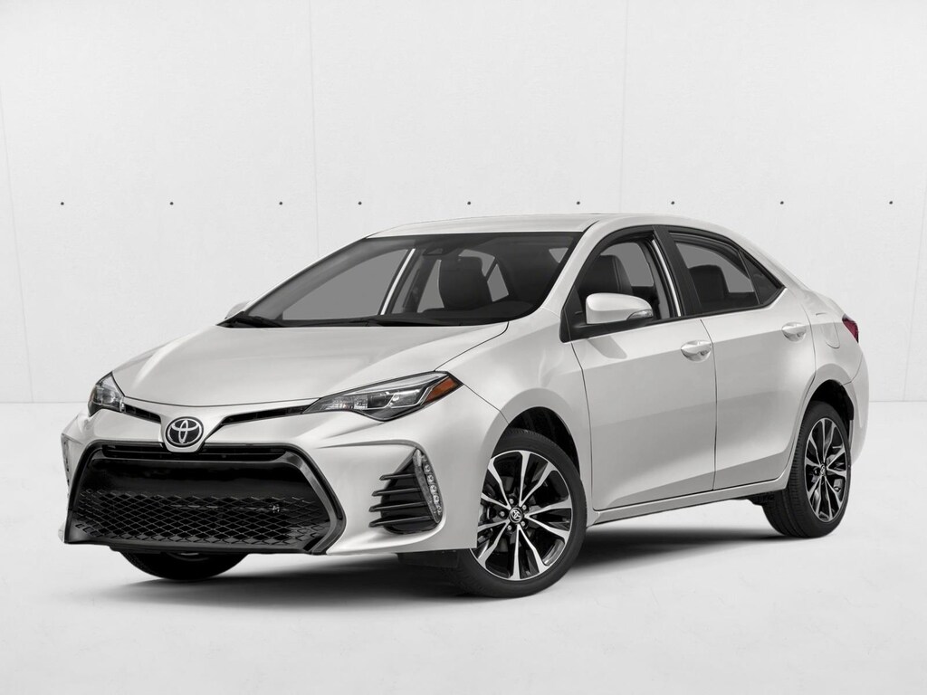 Used 2018 Toyota Corolla SE Sedan