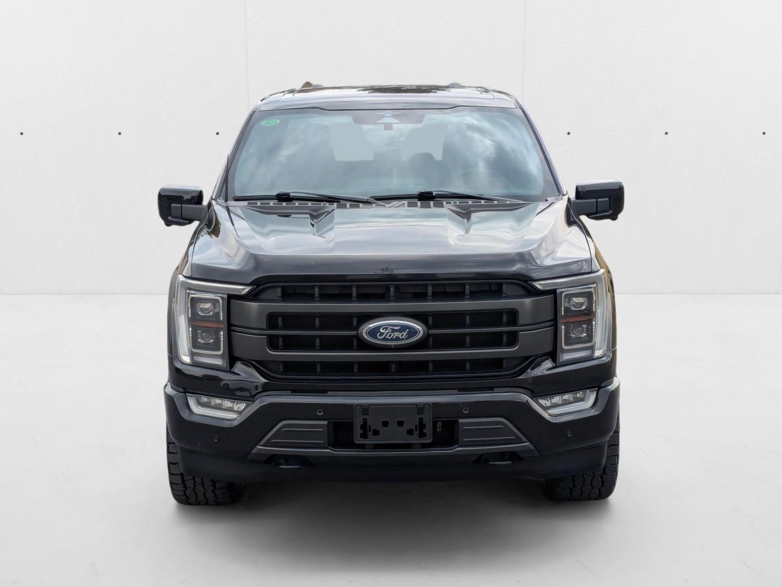 2023 Ford F-150 Lariat photo 2