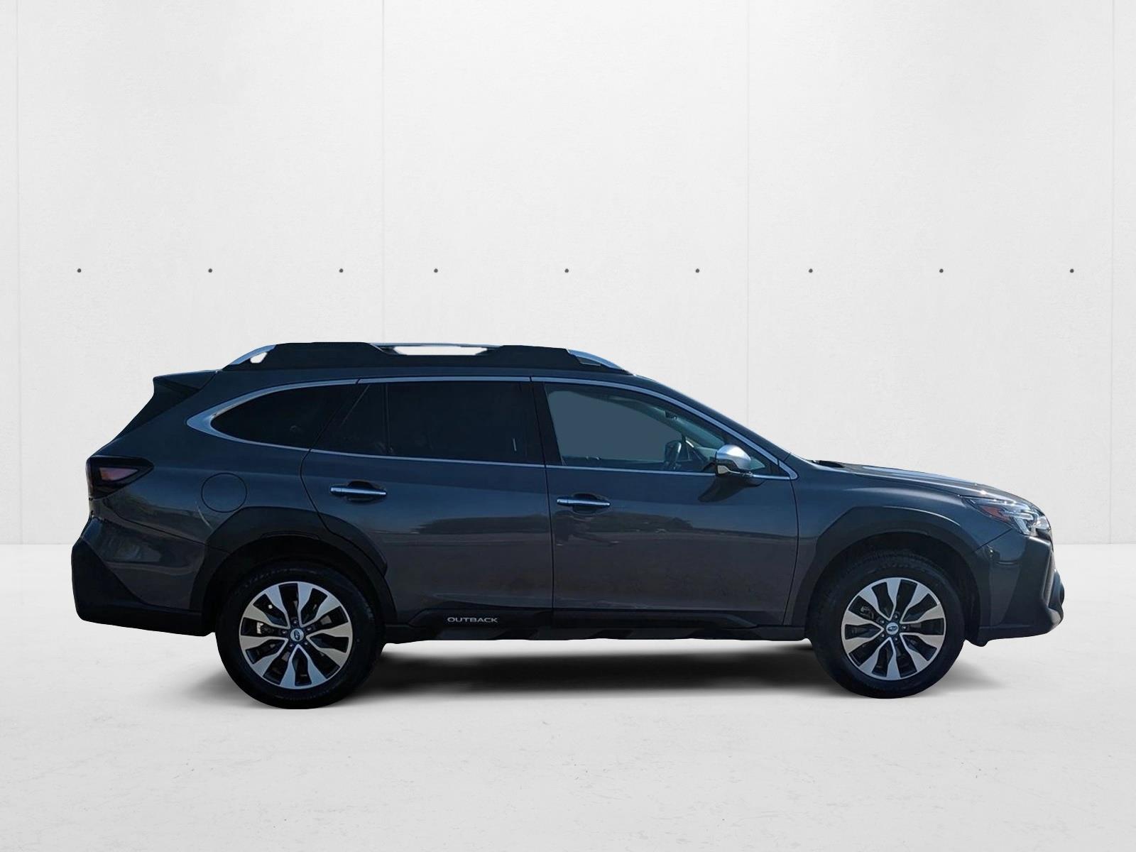 2023 Subaru Outback Touring photo 2