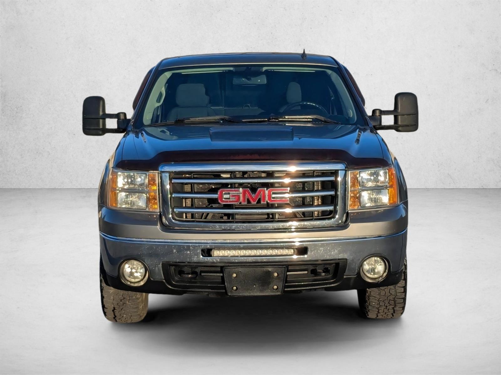 2013 Gmc Sierra 1500 SLE photo 2