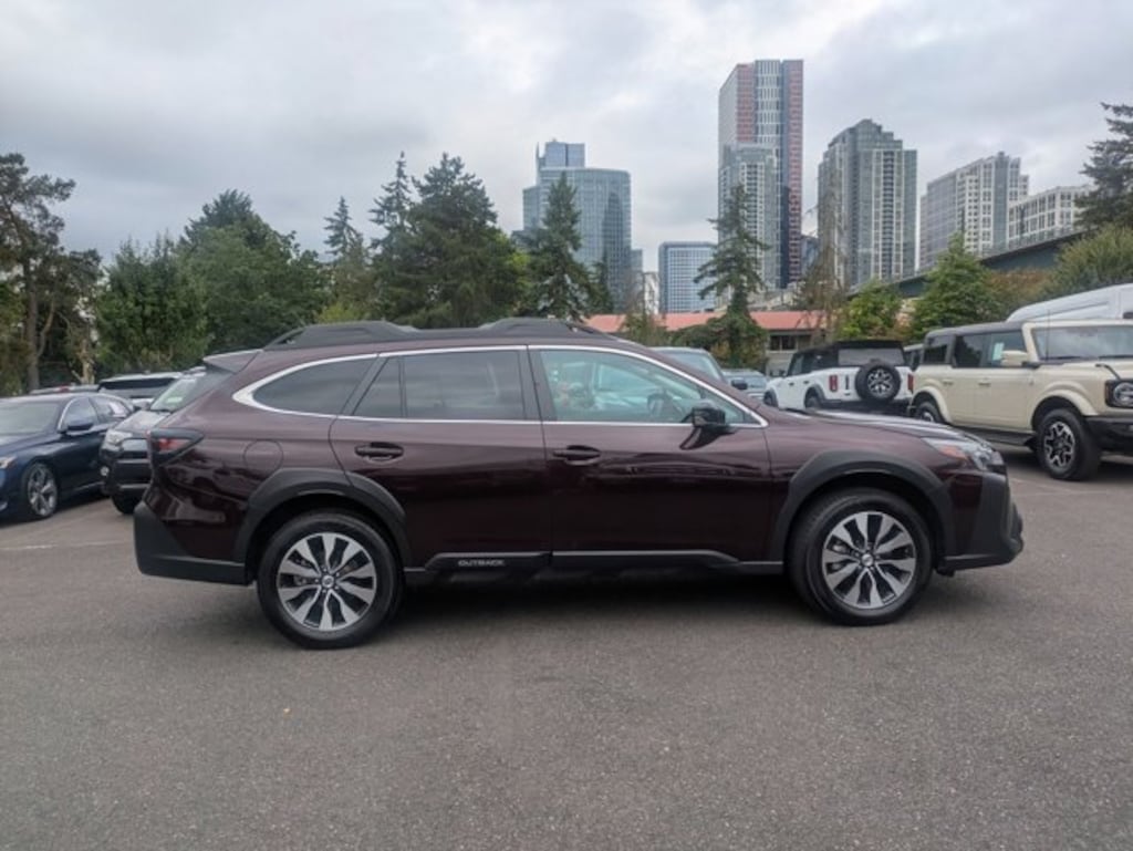Used 2023 Subaru Outback Limited XT SUV