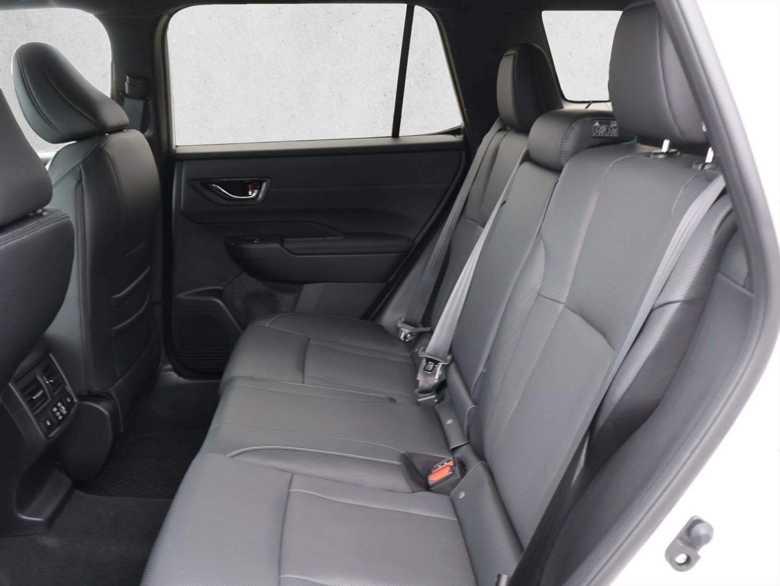 2026 Subaru Outback Touring - Photo 17