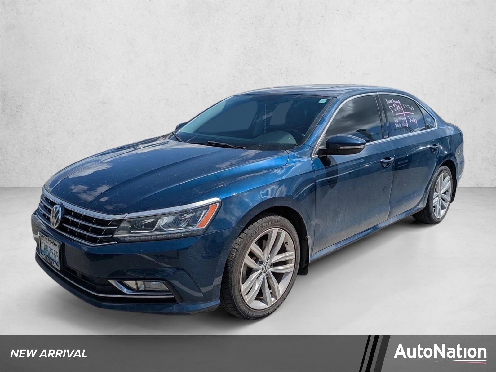 2018 Volkswagen Passat 2.0T SE w/ Technology Auto's photo
