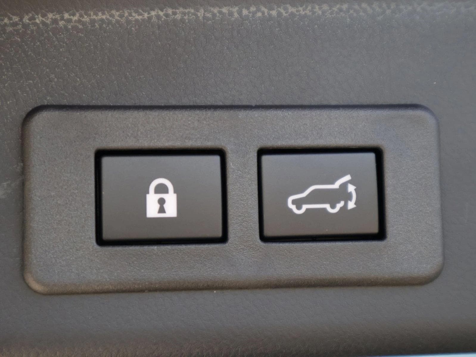 2026 Subaru Ascent Premium - Photo 7
