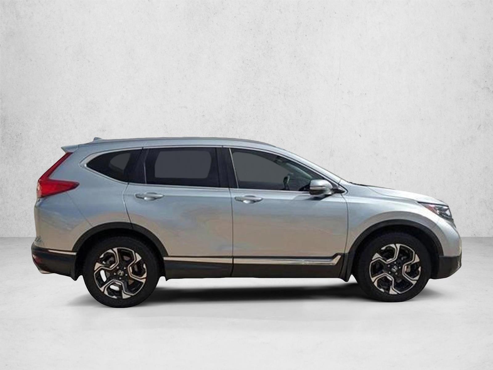2019 Honda CR-V Touring photo 4