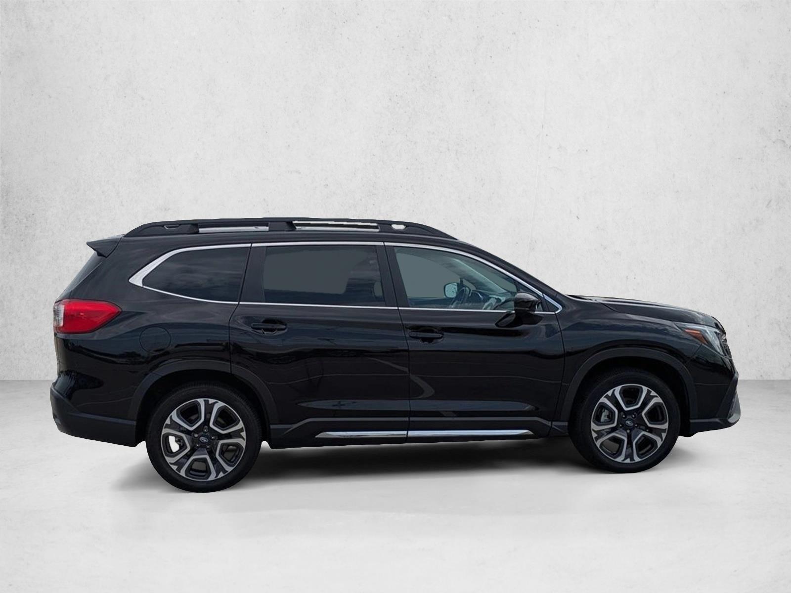 2024 Subaru Ascent Limited photo 4