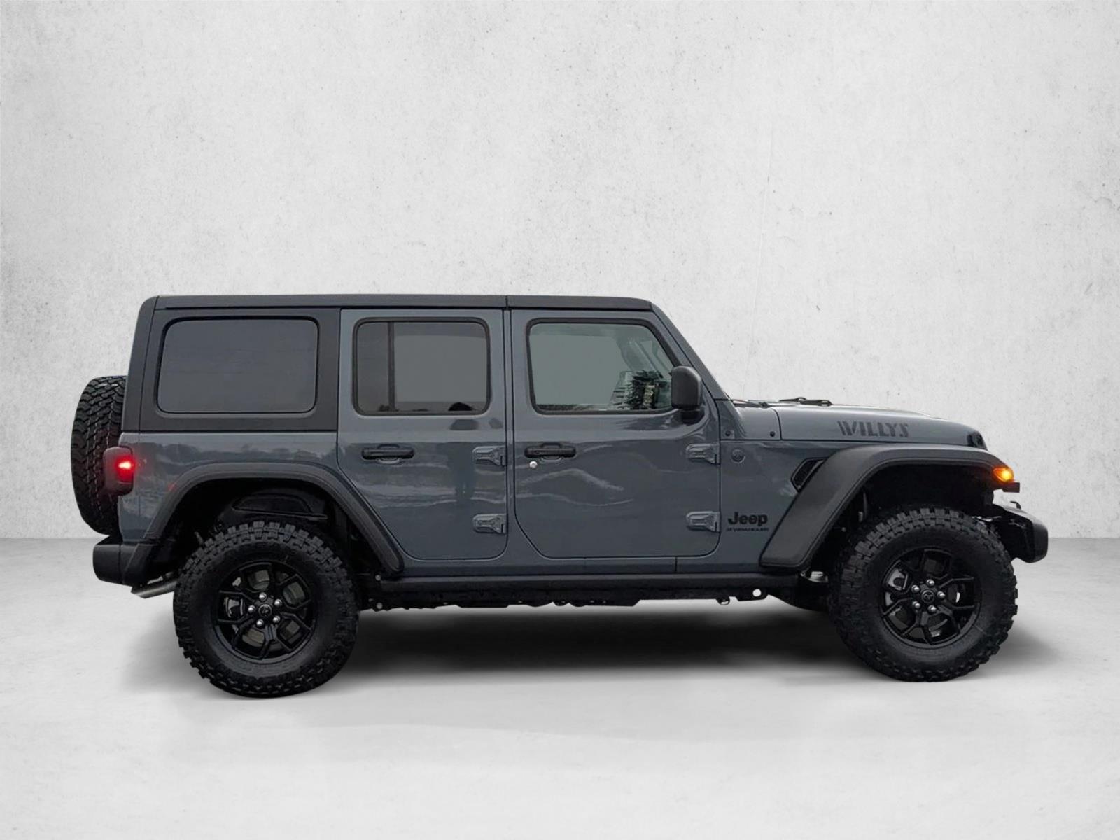 2025 Jeep Wrangler Willys photo 4
