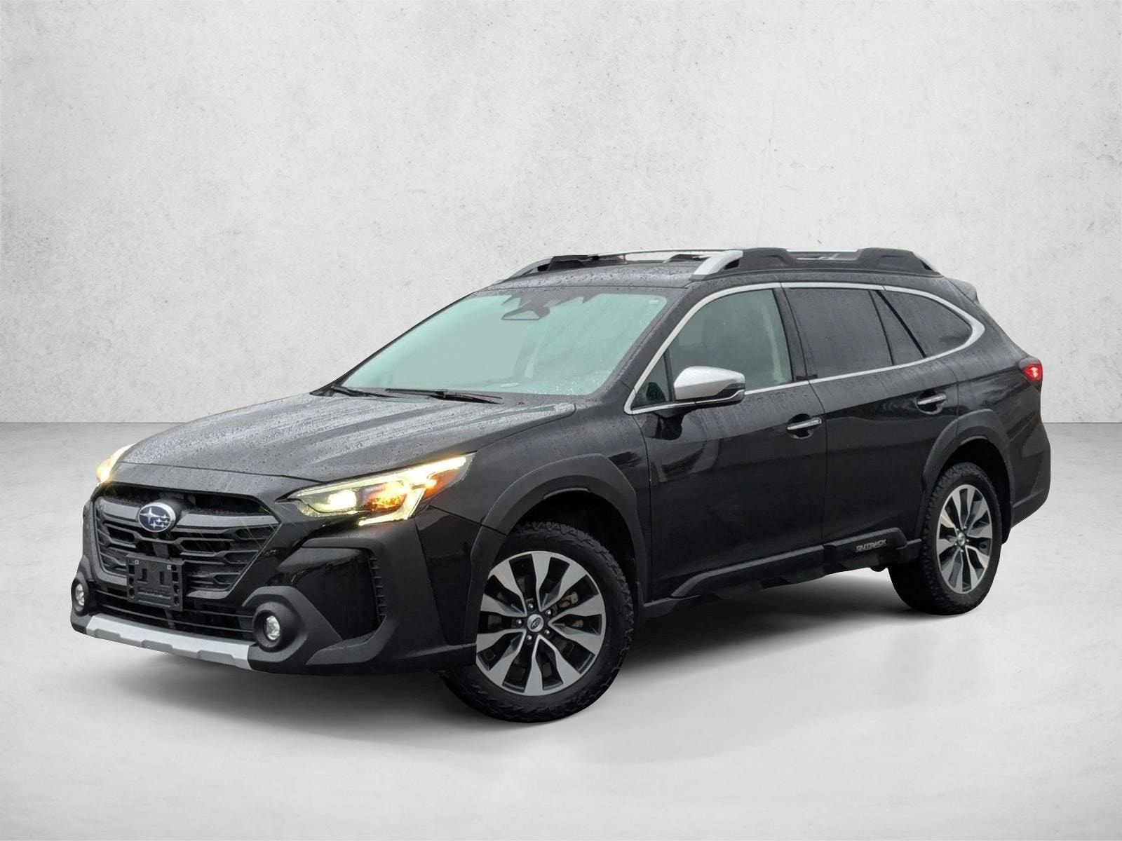 2024 Subaru Outback Touring's photo