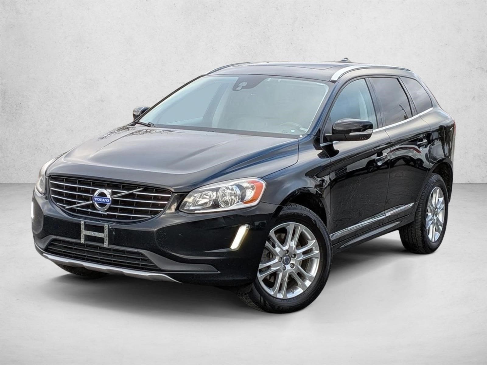 2015 Volvo XC60 Premier's photo