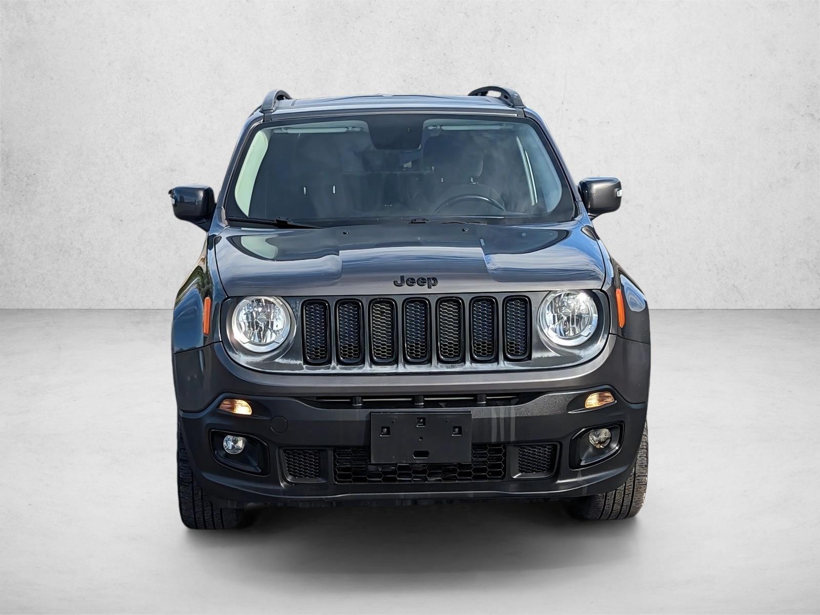 2016 Jeep Renegade Latitude North Edition photo 2