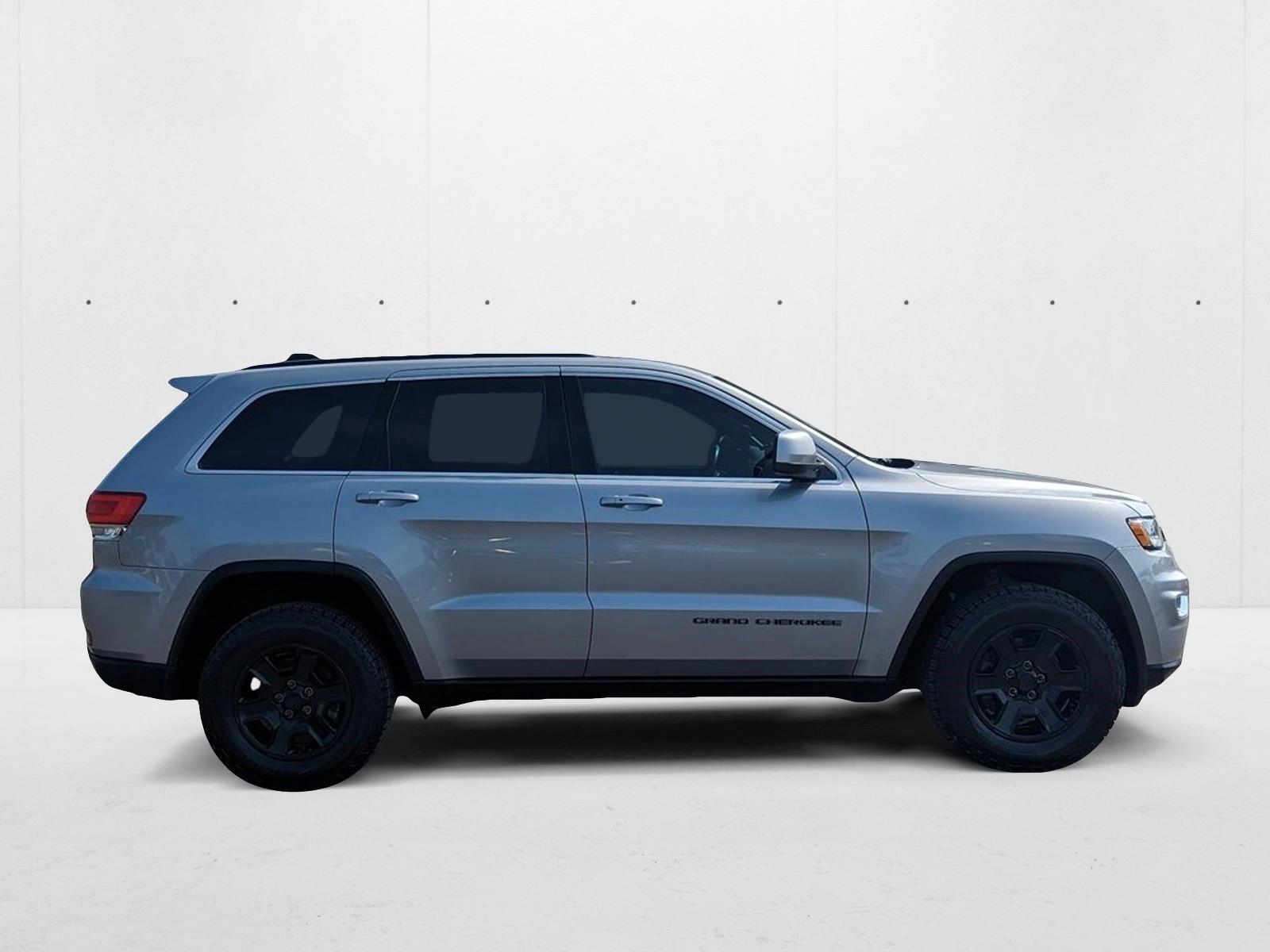 2018 Jeep Grand Cherokee Laredo photo 4