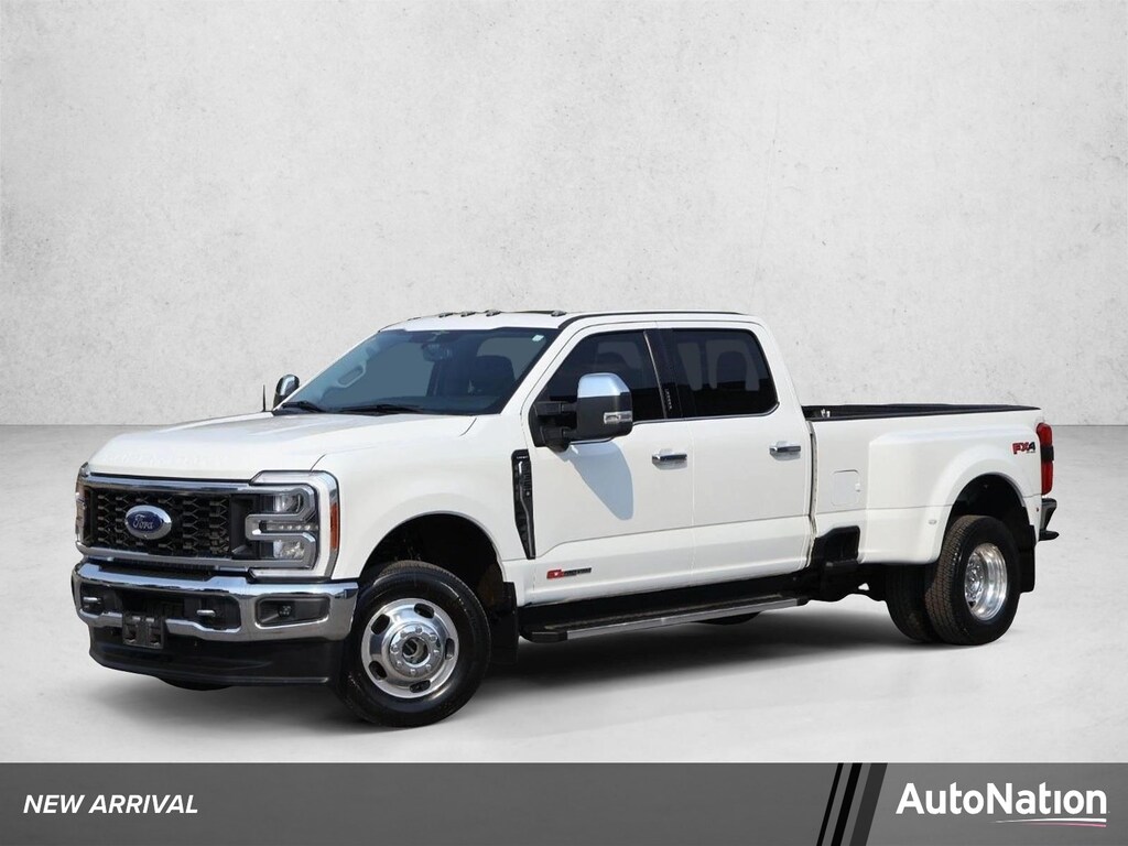 Used 2023 Ford F-350 LARIAT Truck Crew Cab