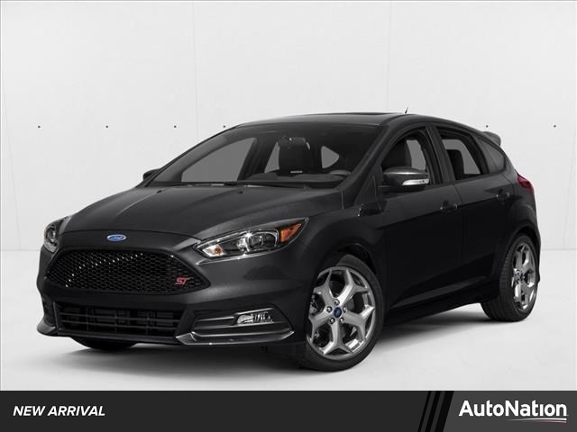 2017 Ford Focus 5 Door Hatch ST's photo