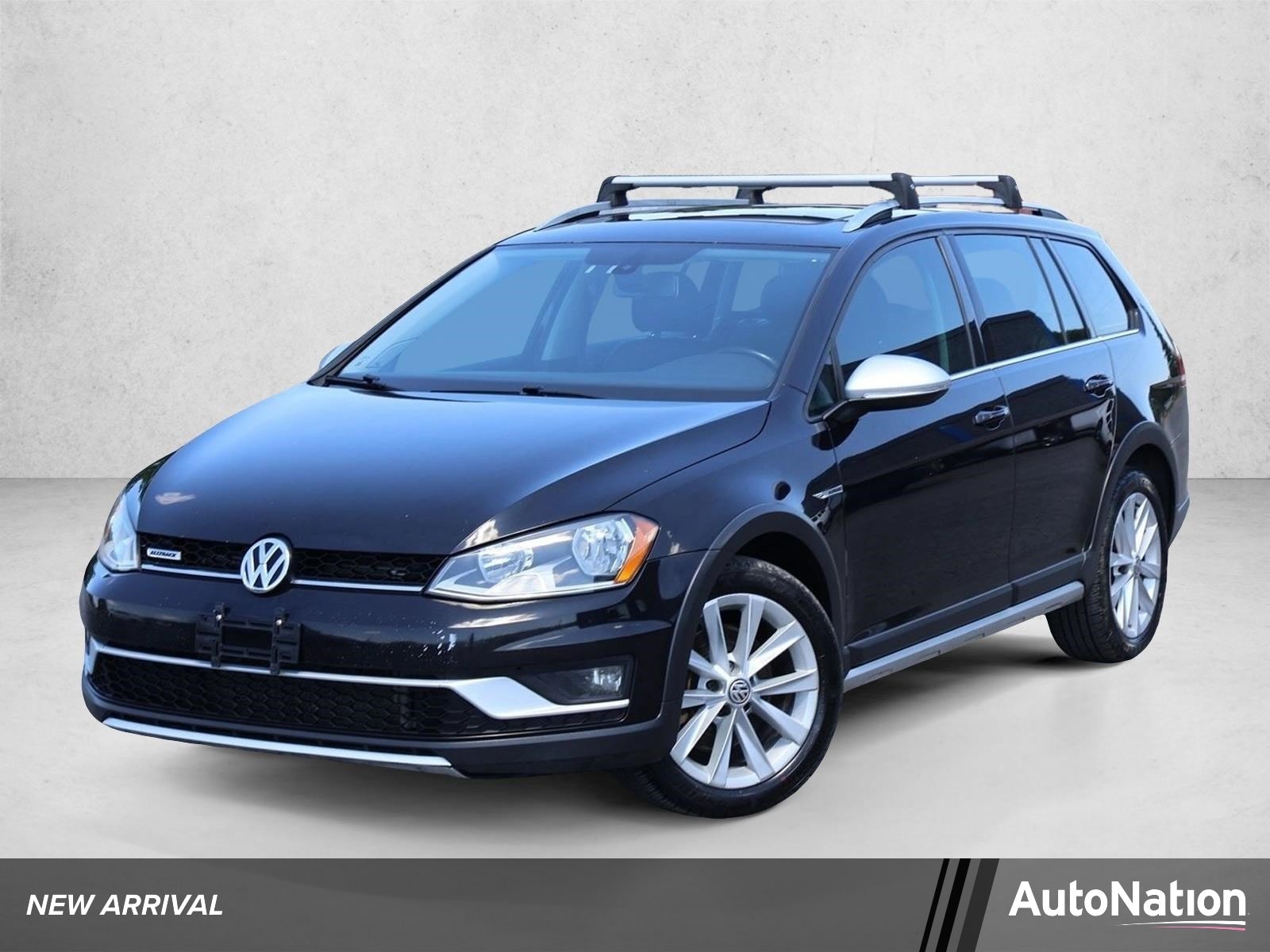 2017 Volkswagen Golf Alltrack TSI SE 4Motion's photo