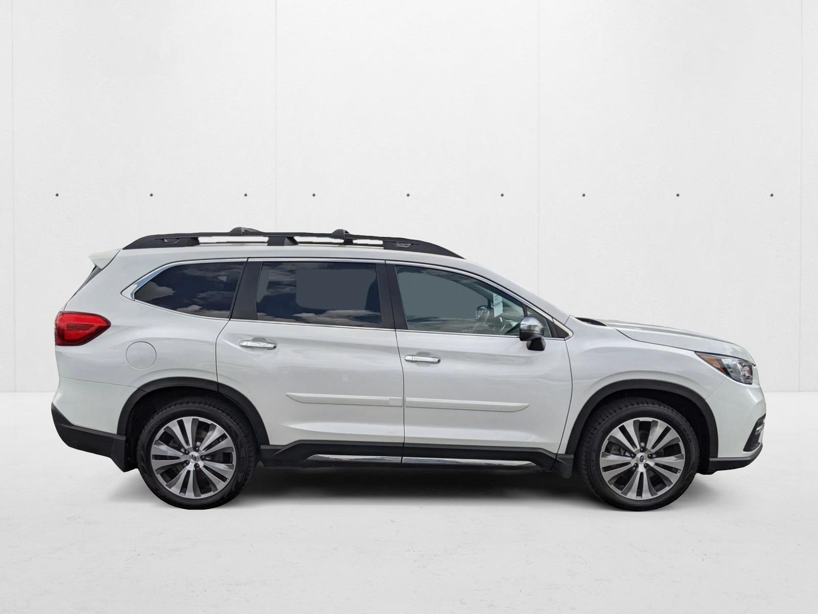 2022 Subaru Ascent Touring photo 4
