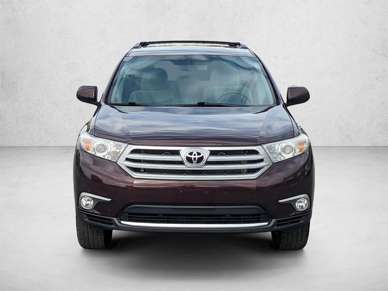 2011 Toyota Highlander Base photo 2