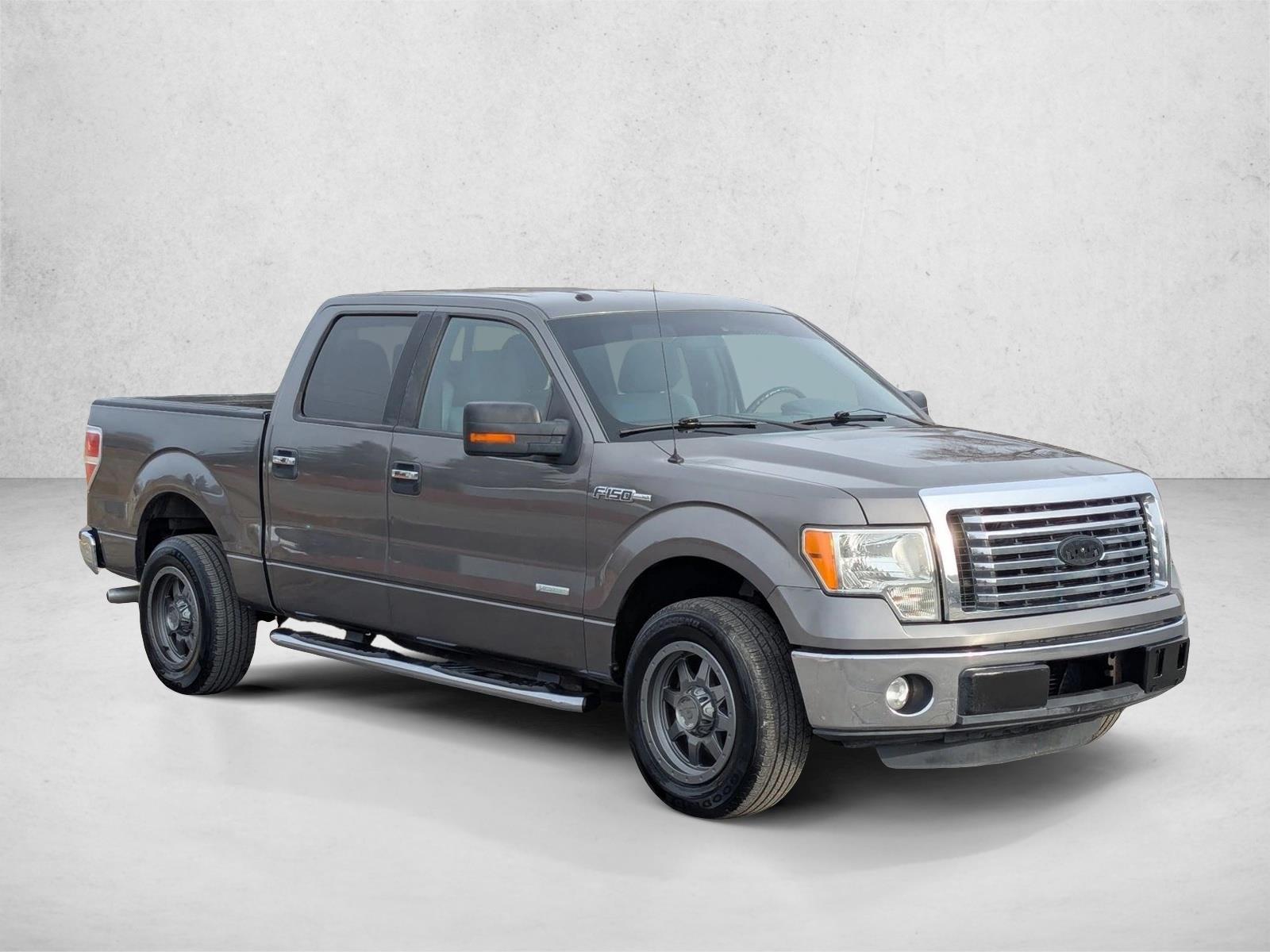 2011 Ford F-150 XLT photo 3