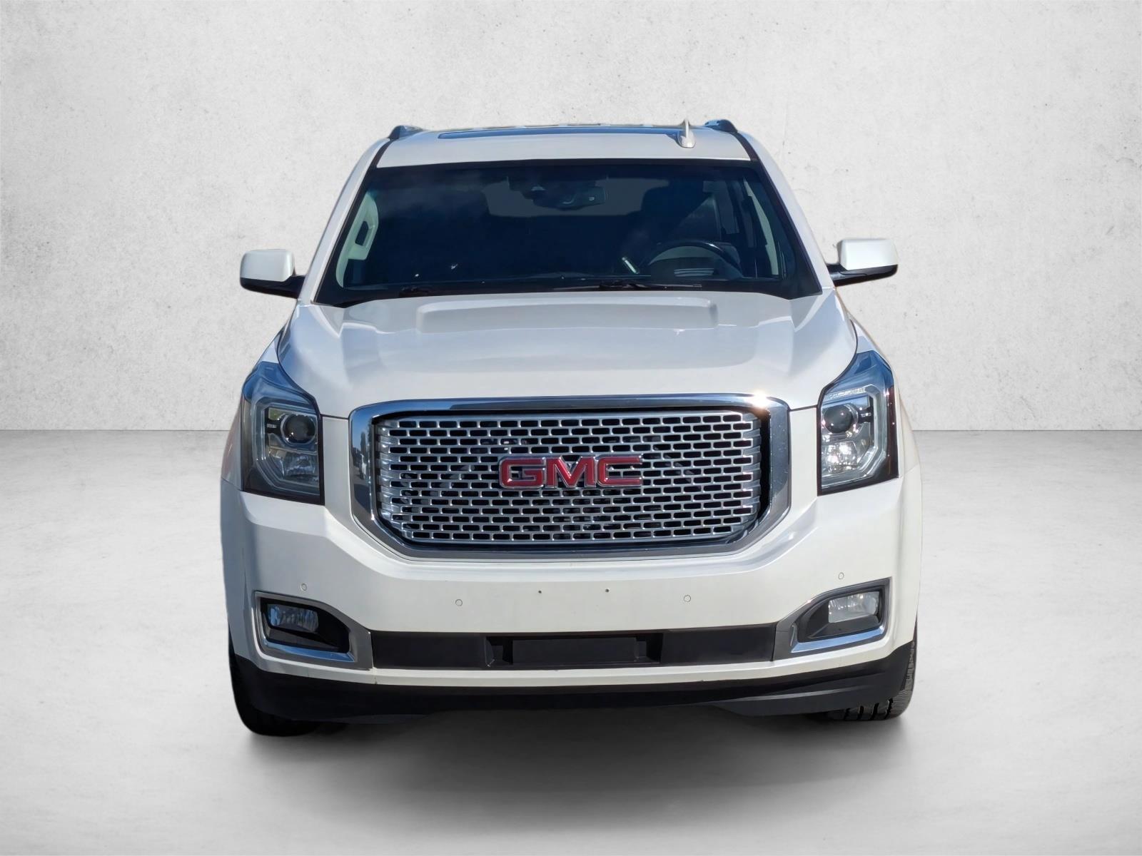 2016 Gmc Yukon Denali photo 2