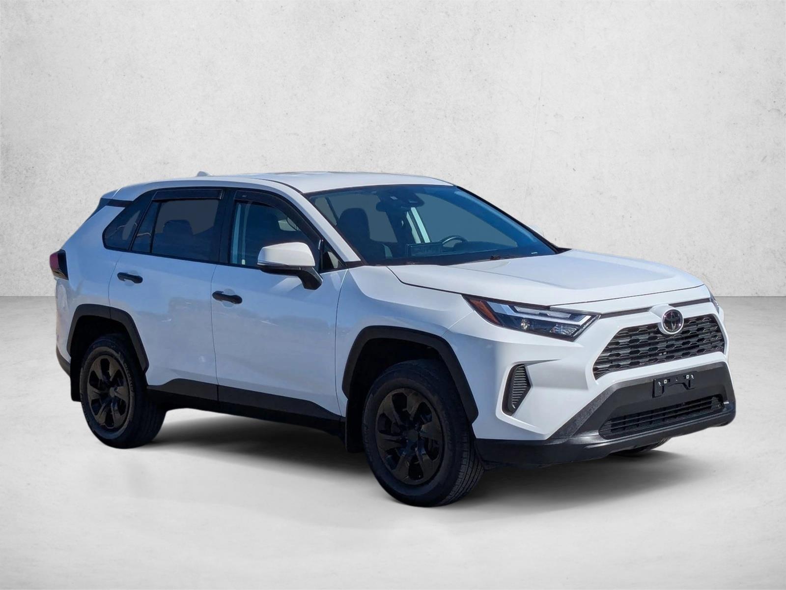 2024 Toyota RAV4 LE photo 3