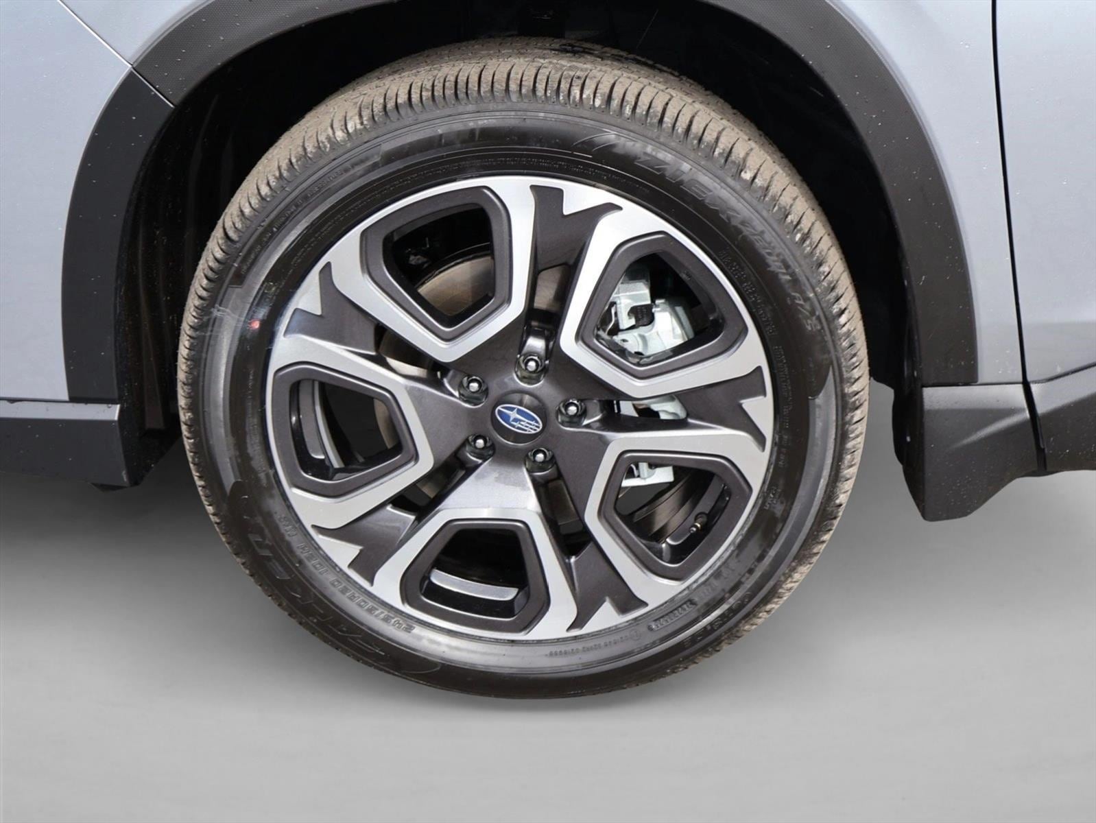 2026 Subaru Ascent Limited - Photo 10