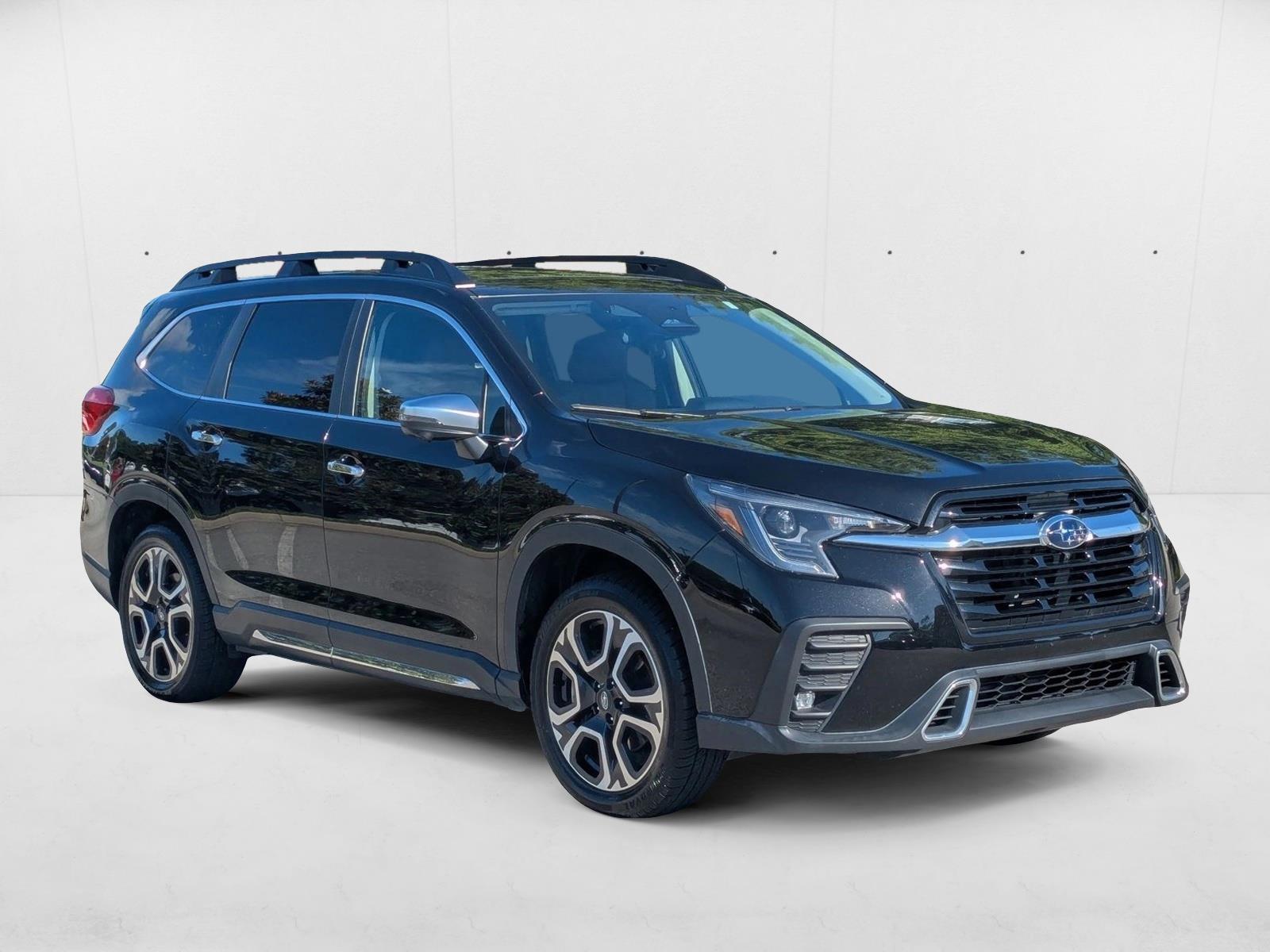 2023 Subaru Ascent Touring photo 4