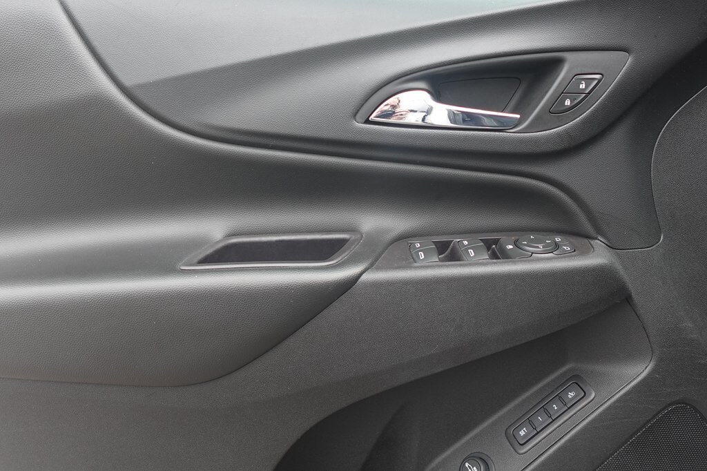 2020 Chevrolet Equinox LT - Photo 14