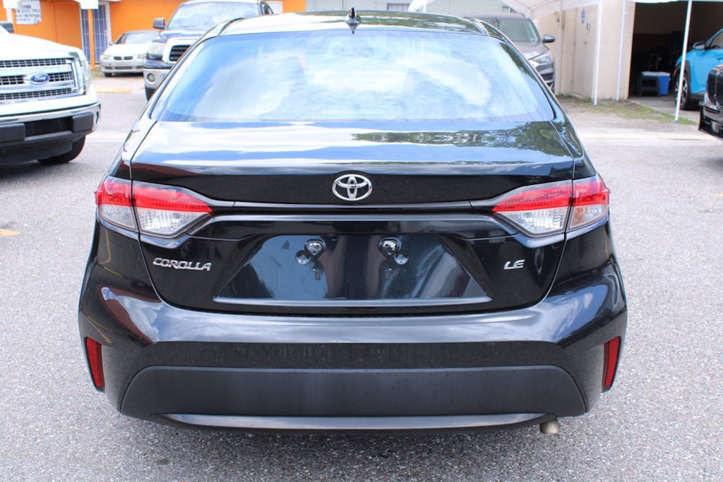 Used 2022 Toyota Corolla LE Sedan