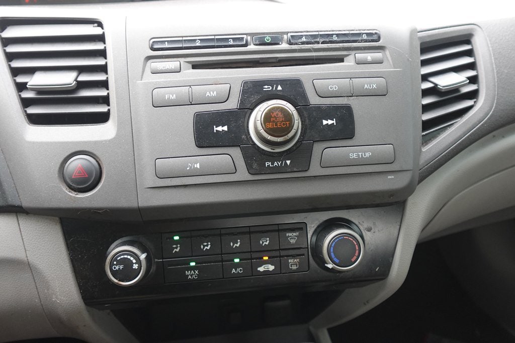 2012 Honda Civic LX - Photo 9